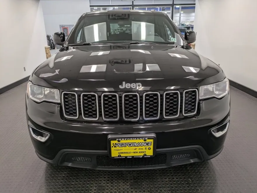 2021 Jeep Grand Cherokee Laredo E photo 1