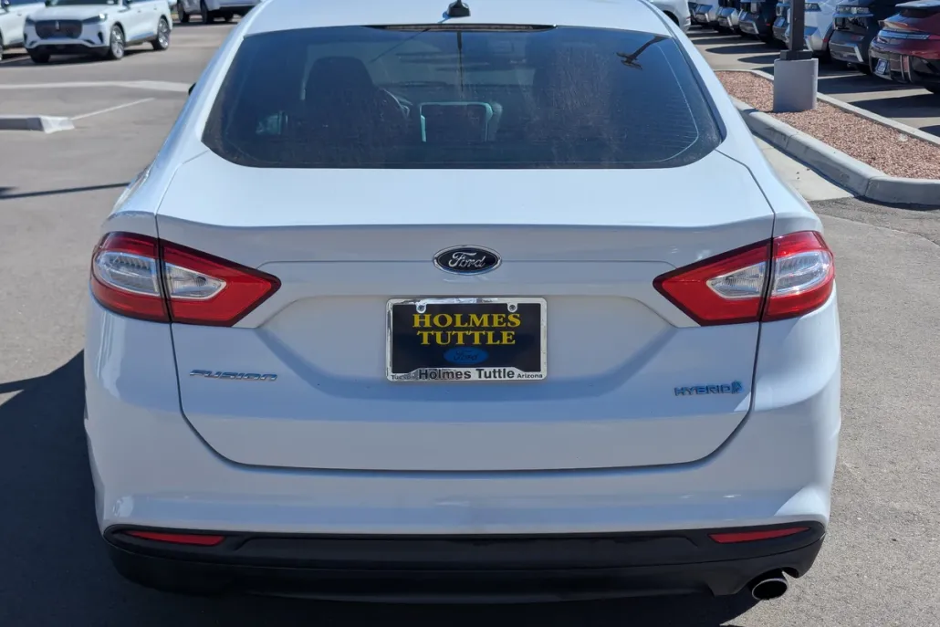 2014 Ford Fusion S Hybrid photo 1