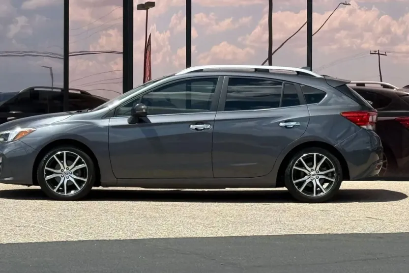 2019 Subaru Impreza 2.0i Limited photo 1