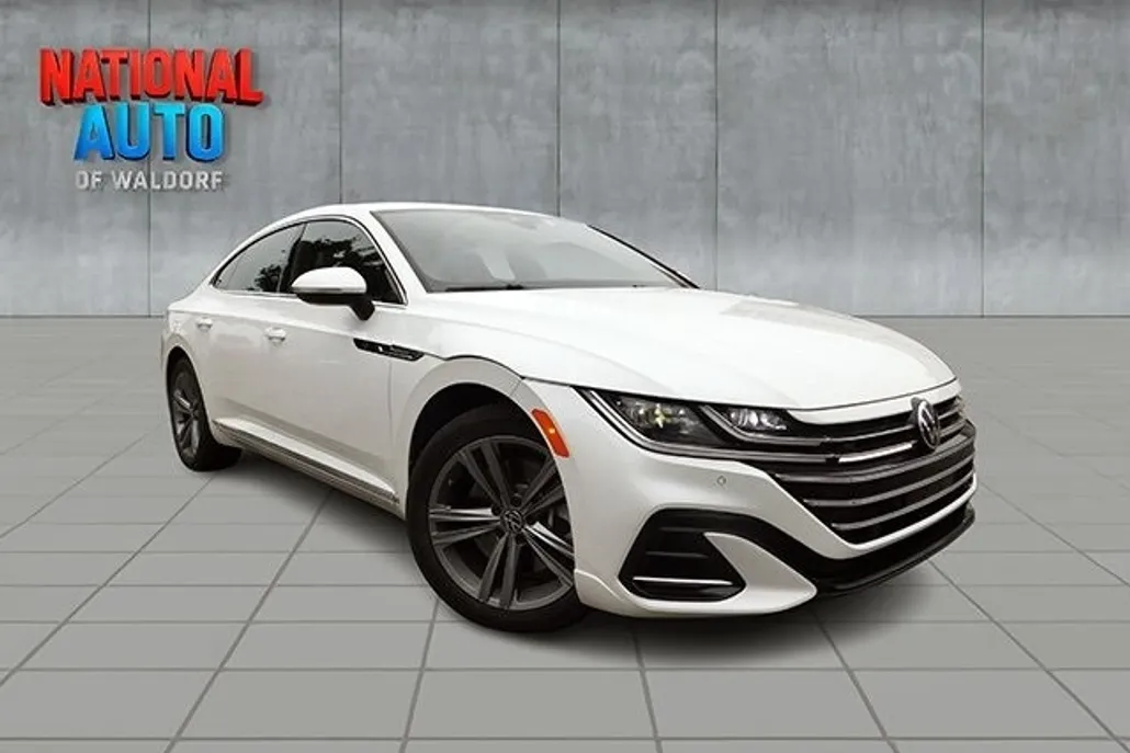 2023 Volkswagen Arteon SE R-Line photo 1