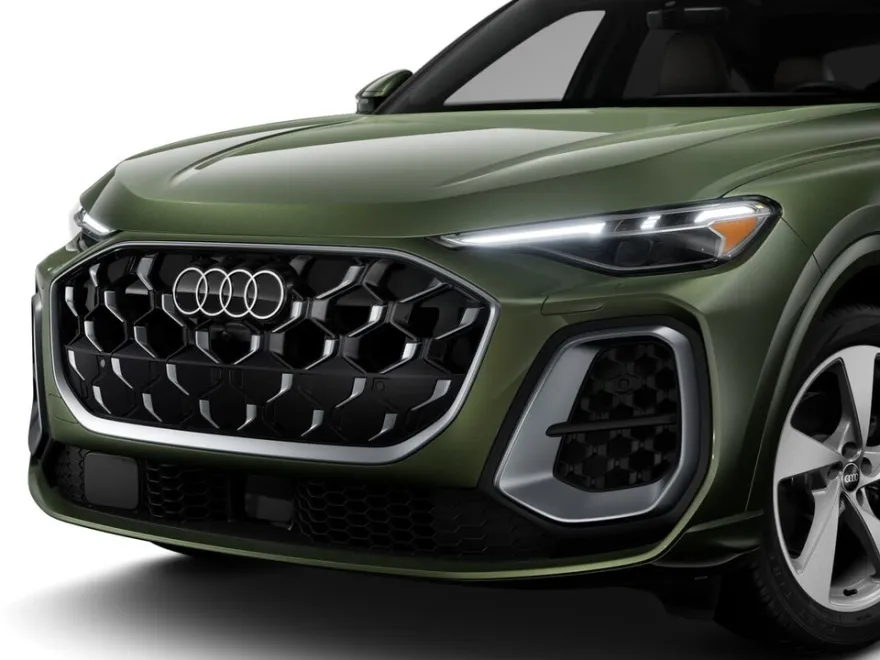 2025 Audi Q5 2.0T Prestige photo 1