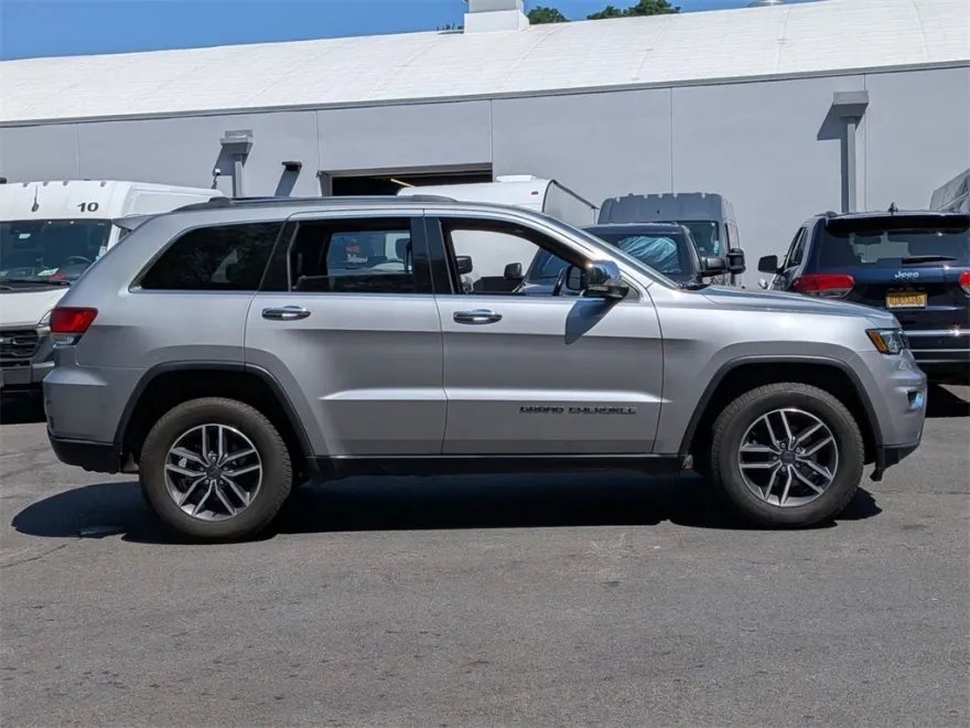 2020 Jeep Grand Cherokee Limited photo 1