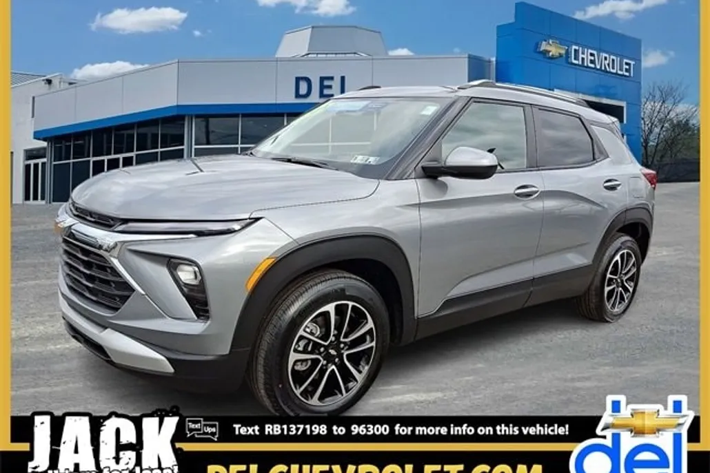 2024 Chevrolet Trailblazer LT photo 1
