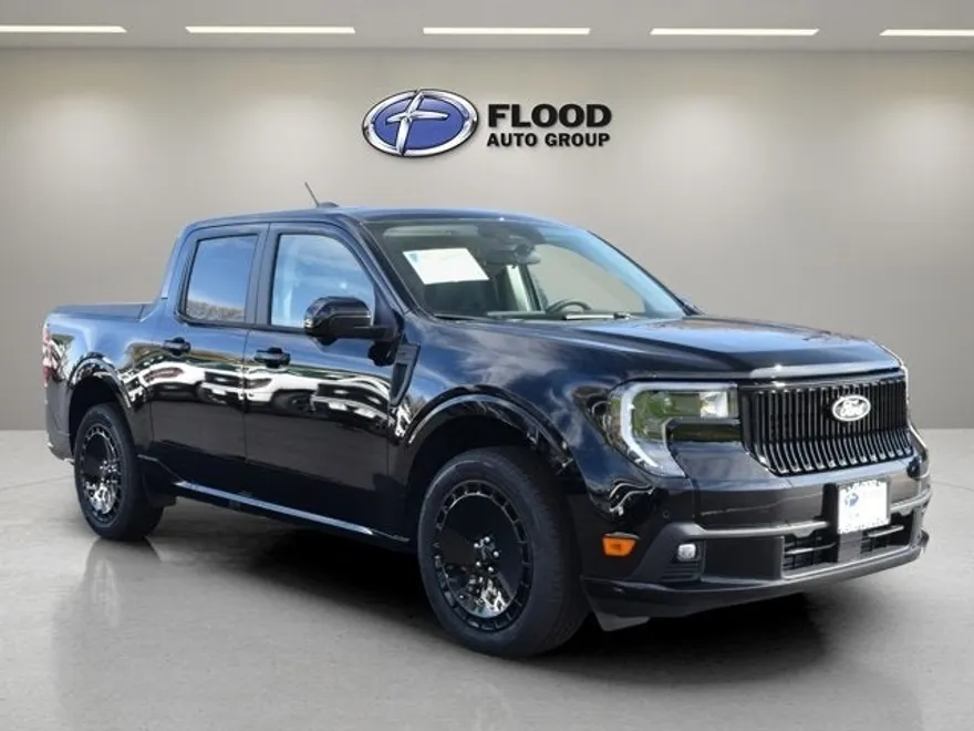 2025 Ford Maverick photo 1