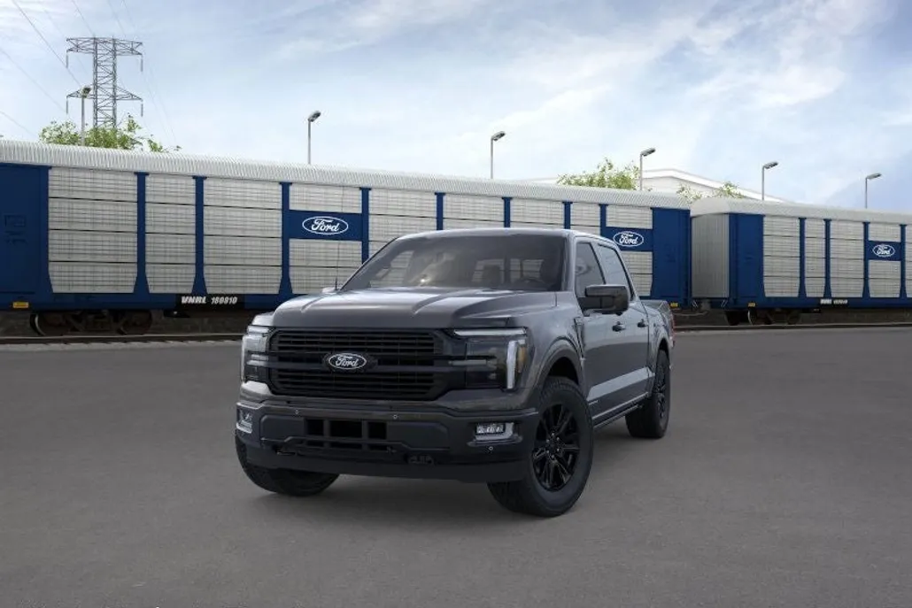 2025 Ford F-150 Platinum photo 1