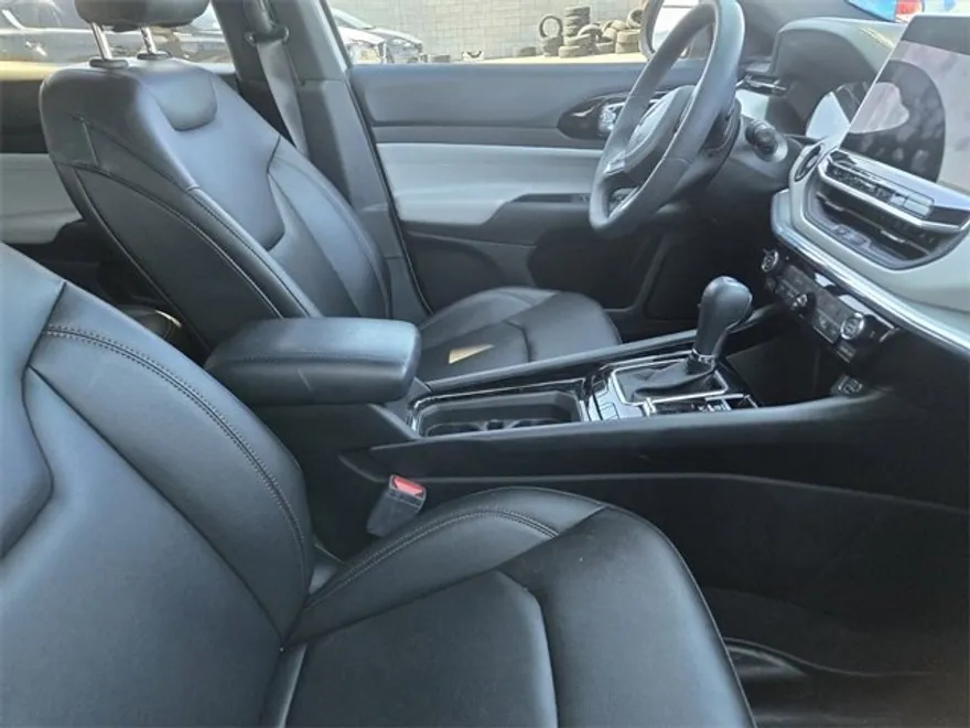 2024 Jeep Compass Limited photo 1