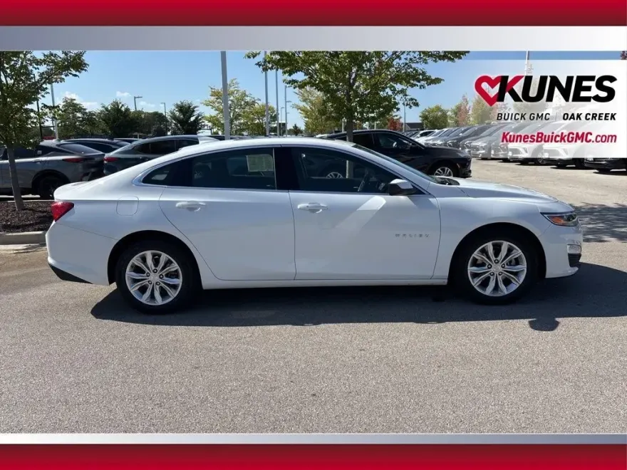 2024 Chevrolet Malibu 1LT photo 1