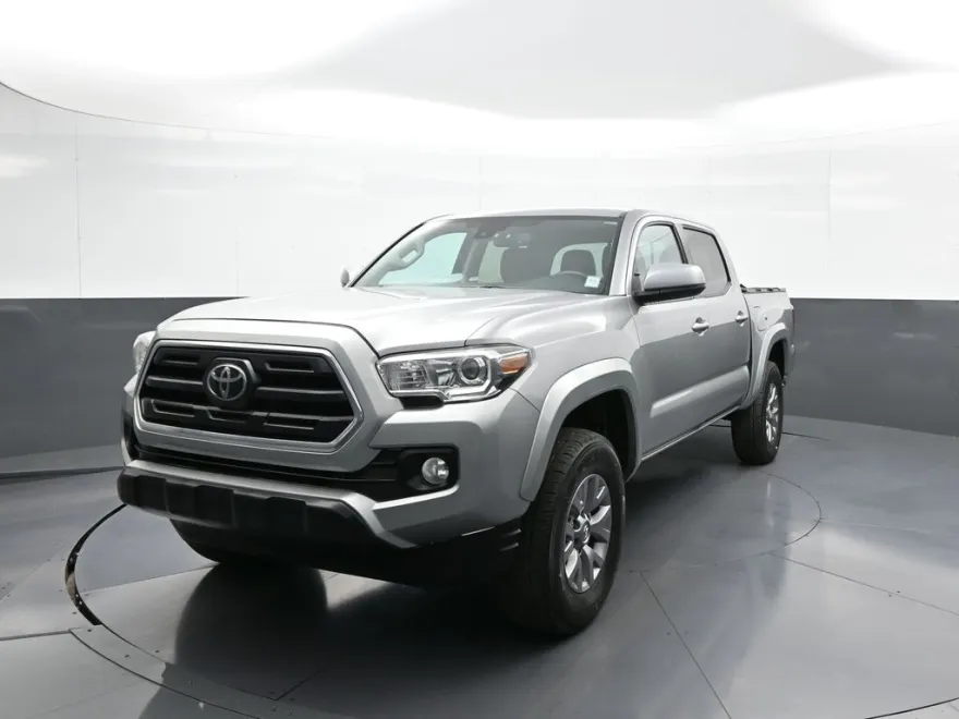 2019 Toyota Tacoma SR5 V6 photo 1