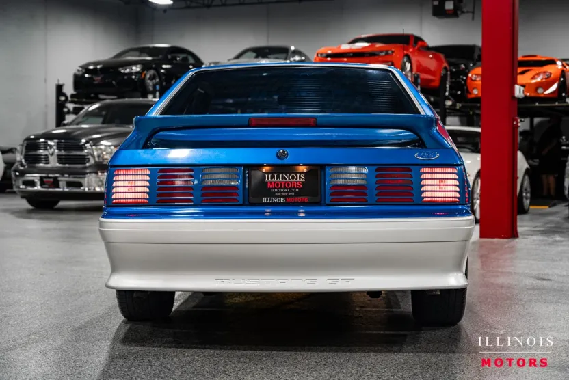 1990 Ford Mustang GT photo 1