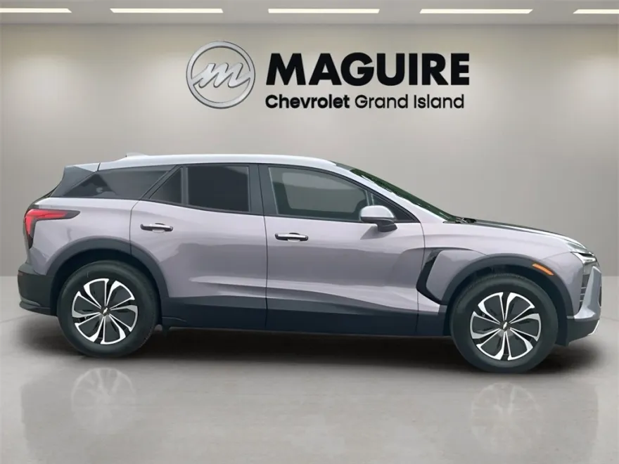2025 Chevrolet Blazer EV photo 1