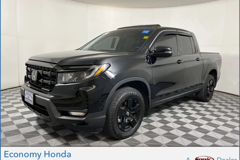2024 Honda Ridgeline Black Edition photo 1