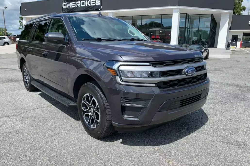2024 Ford Expedition MAX XLT photo 1