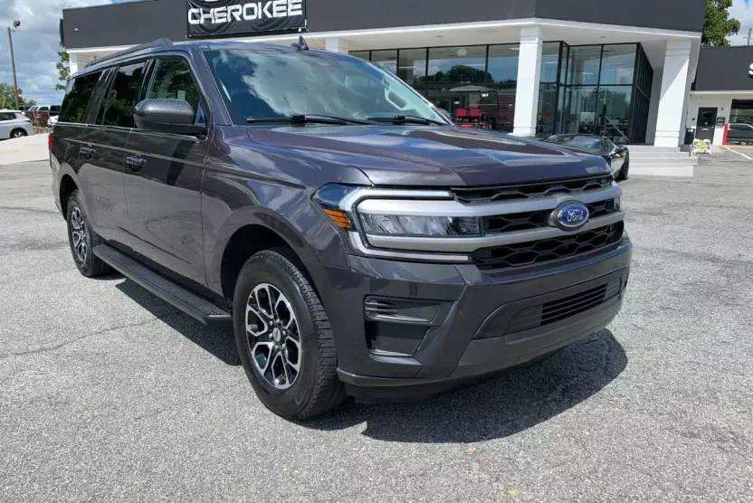 2024 Ford Expedition MAX XLT photo 1