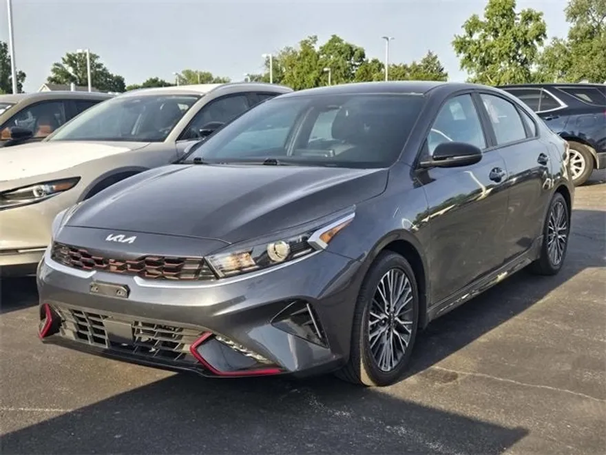 2023 Kia Forte GT-Line photo 1