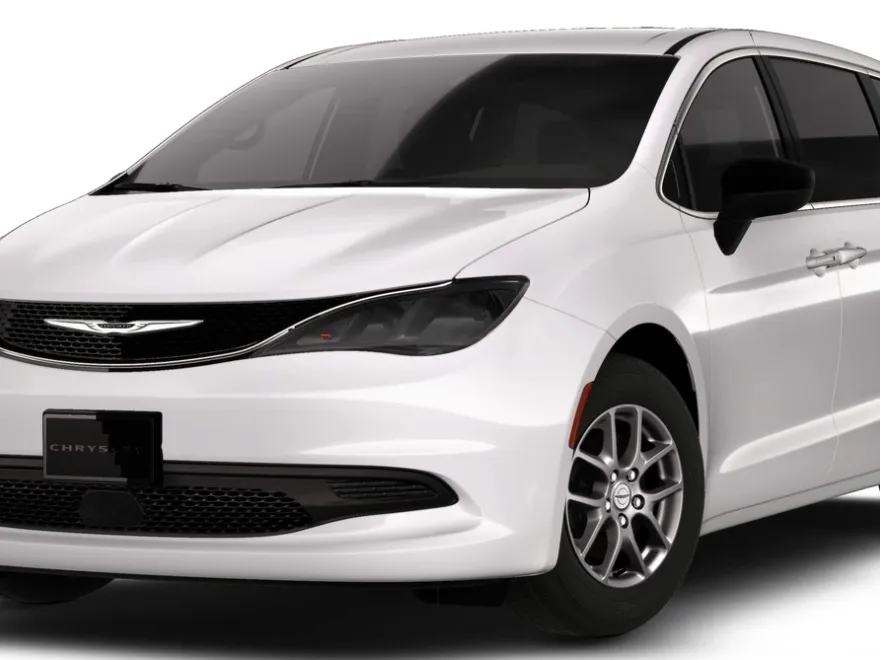 2026 Chrysler Voyager LX photo 1