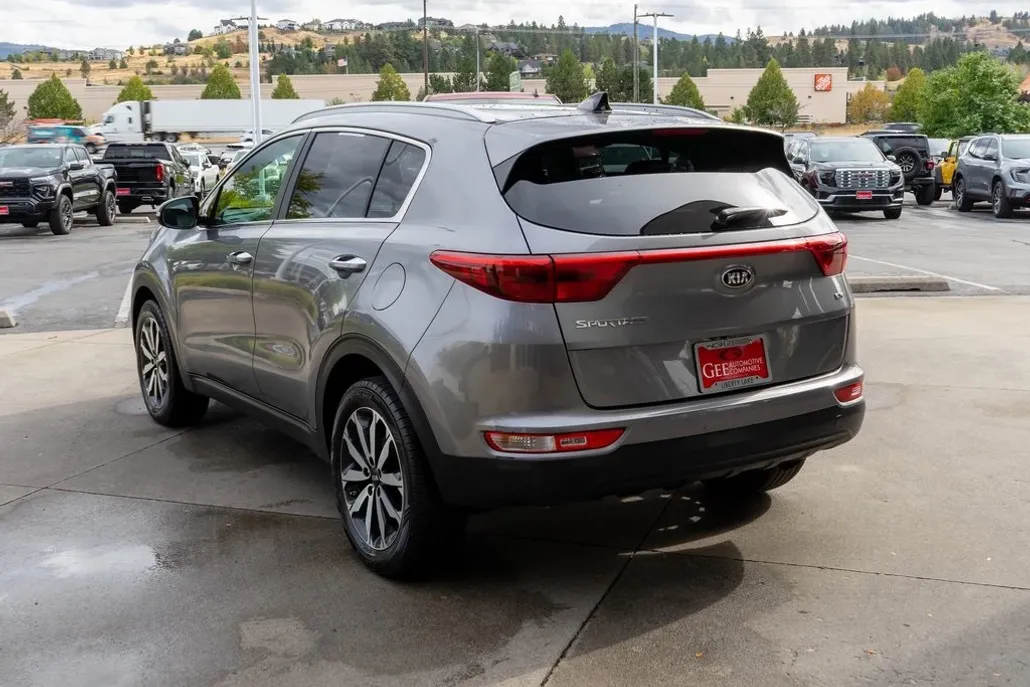 2017 Kia Sportage EX photo 1