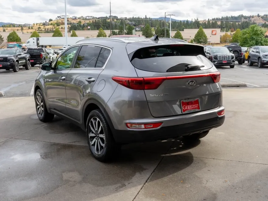 2017 Kia Sportage EX photo 1