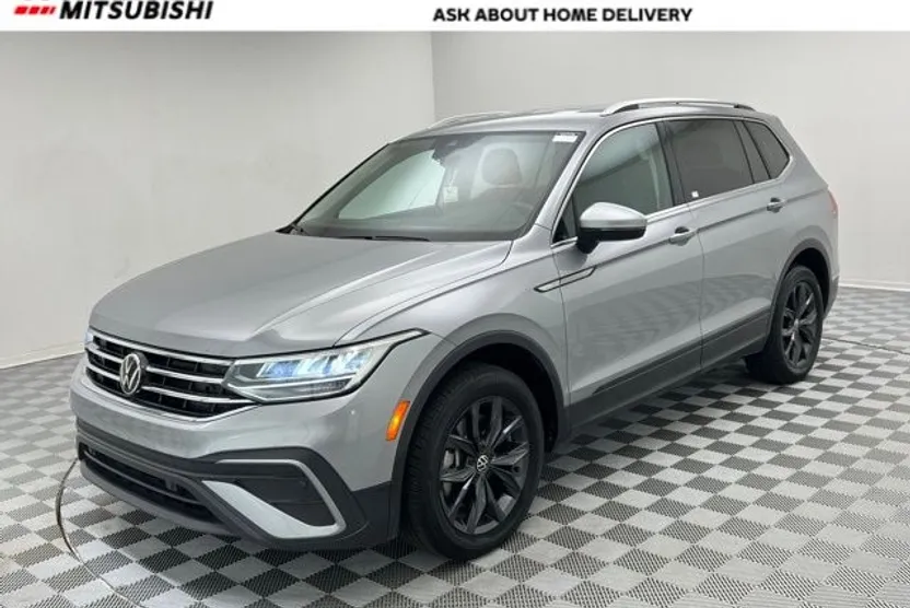 2024 Volkswagen Tiguan SE Wolfsburg Edition photo 1
