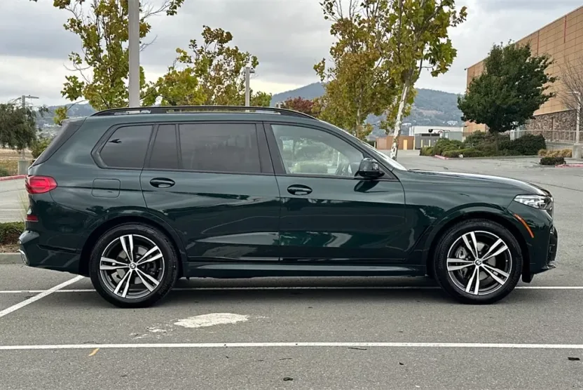 2022 Bmw X7 xDrive40i photo 1