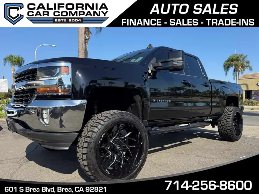 2018 Chevrolet Silverado 1500 LT photo 1