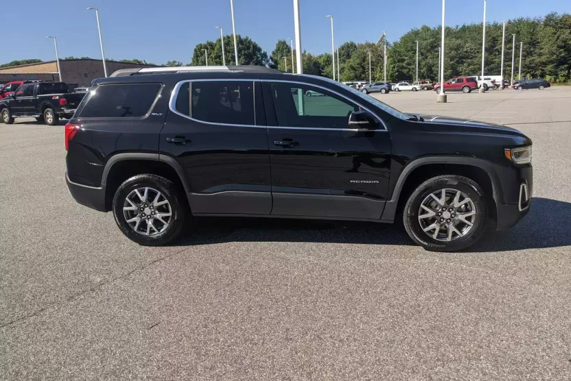 2023 Gmc Acadia SLT photo 1
