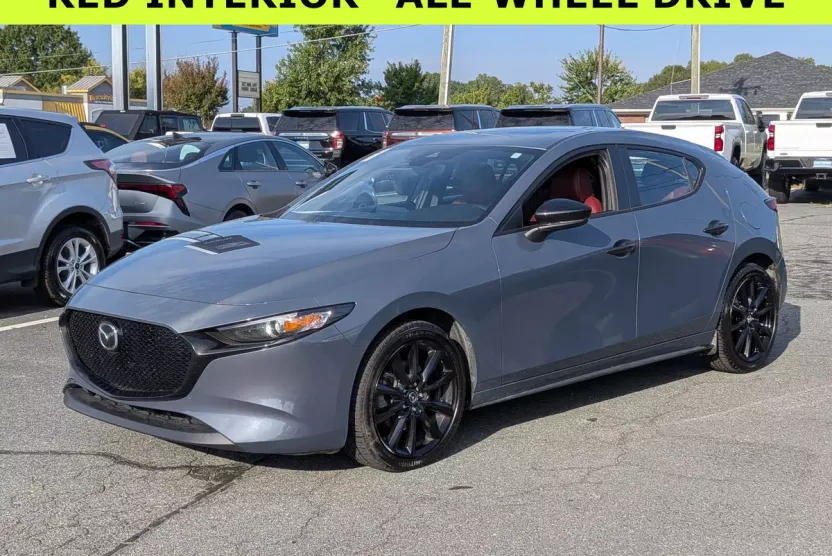 2023 Mazda Mazda3 Hatchback 2.5 s Carbon photo 1