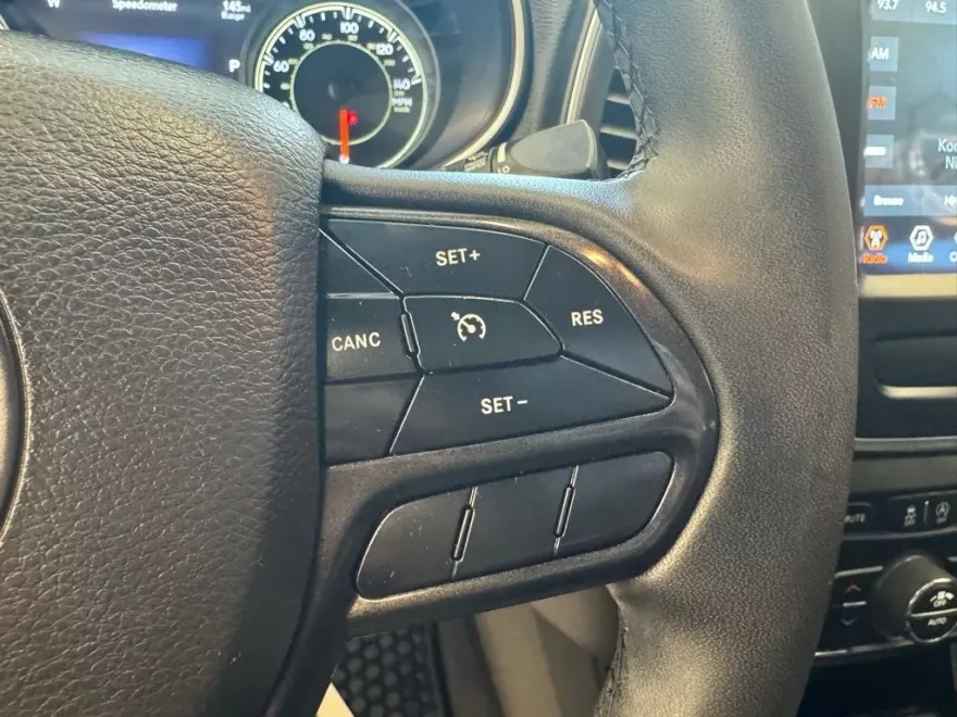 2022 Jeep Cherokee Trailhawk photo 13