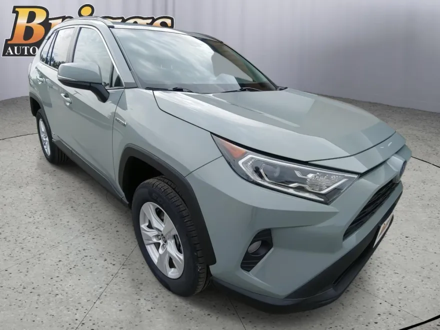 2021 Toyota RAV4 Hybrid XLE photo 1