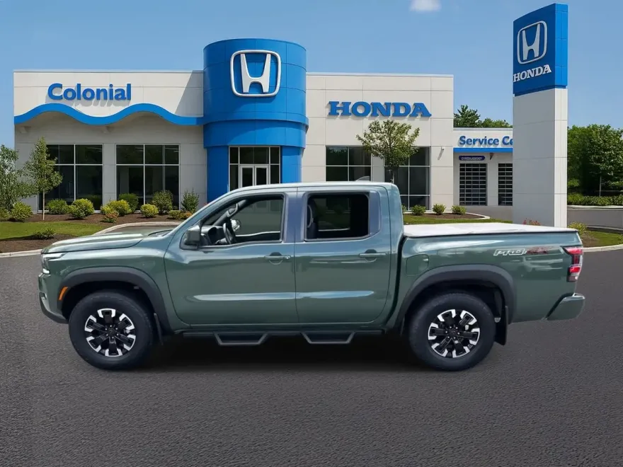 2023 Nissan Frontier PRO-4X photo 1