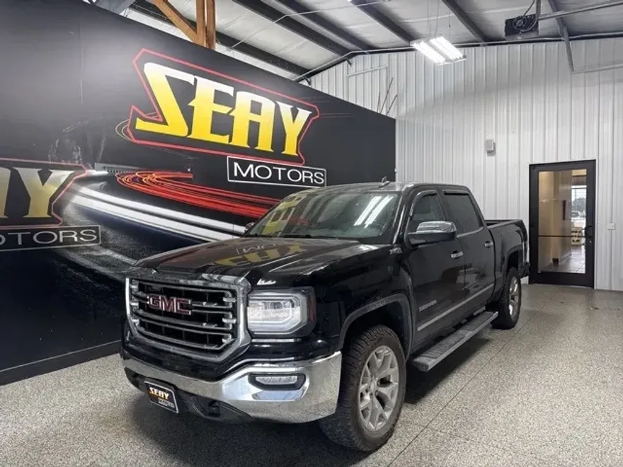 2017 Gmc Sierra 1500 SLT photo 1
