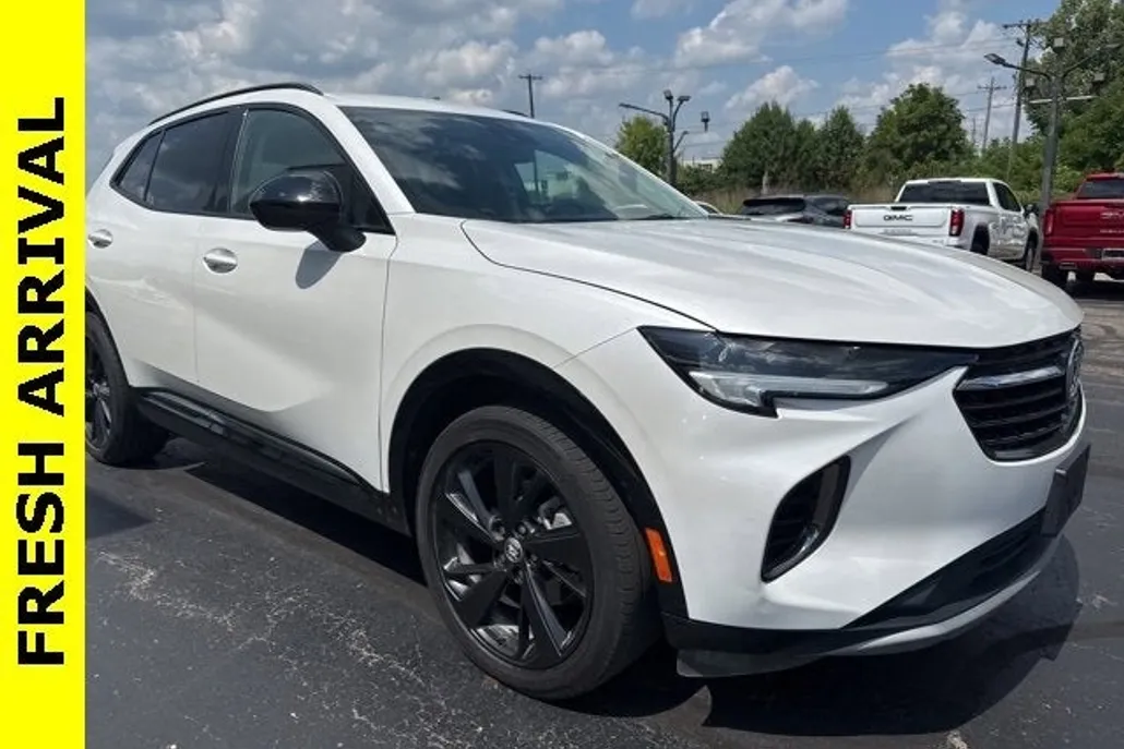 2023 Buick Envision Essence photo 1