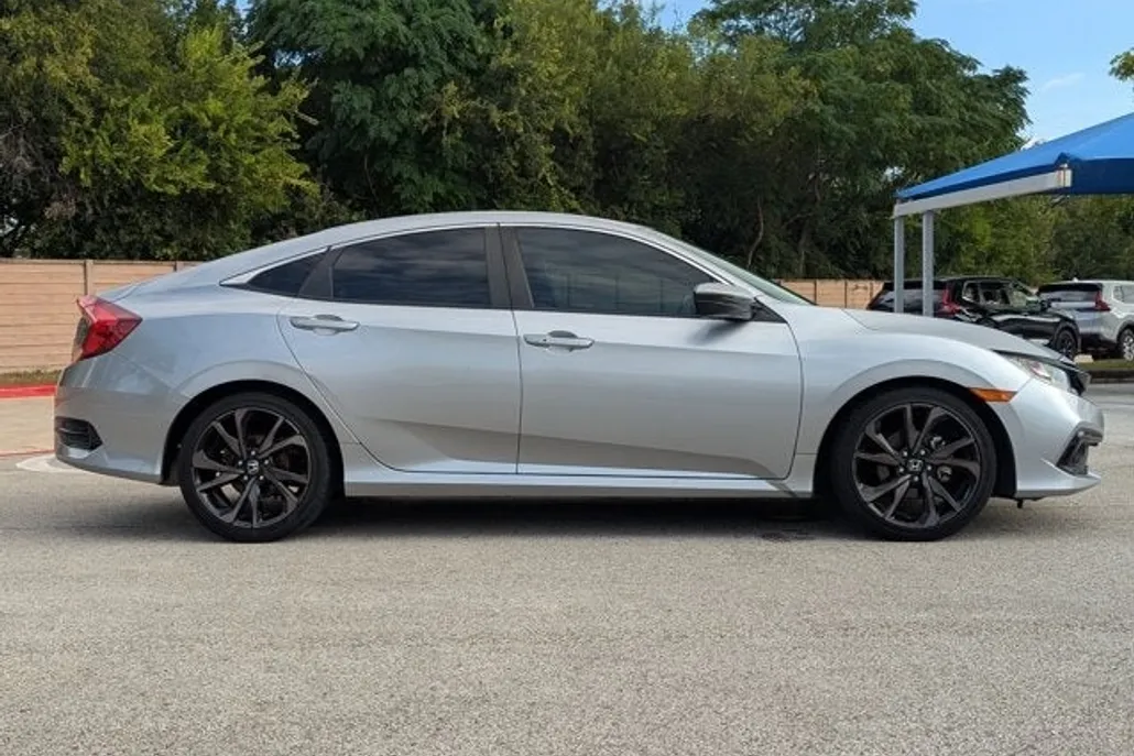2020 Honda Civic Sport photo 1