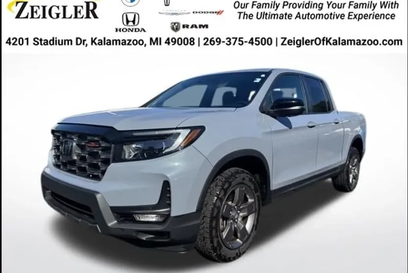 2024 Honda Ridgeline TrailSport photo 1