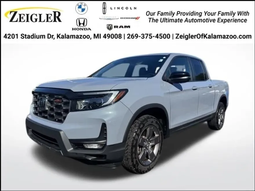 2024 Honda Ridgeline TrailSport photo 1