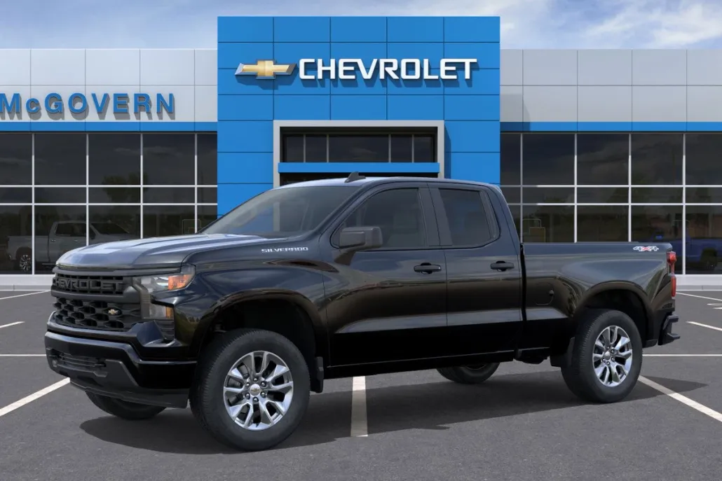 2026 Chevrolet Silverado 1500 Custom photo 1
