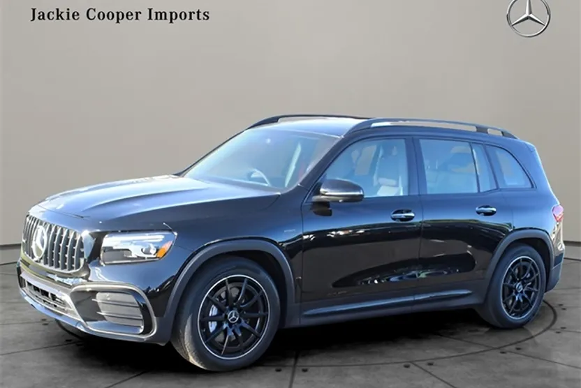 2025 Mercedes Benz GLB 35 AMG 4MATIC photo 1