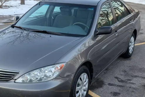 2006 Toyota Camry LE photo 2