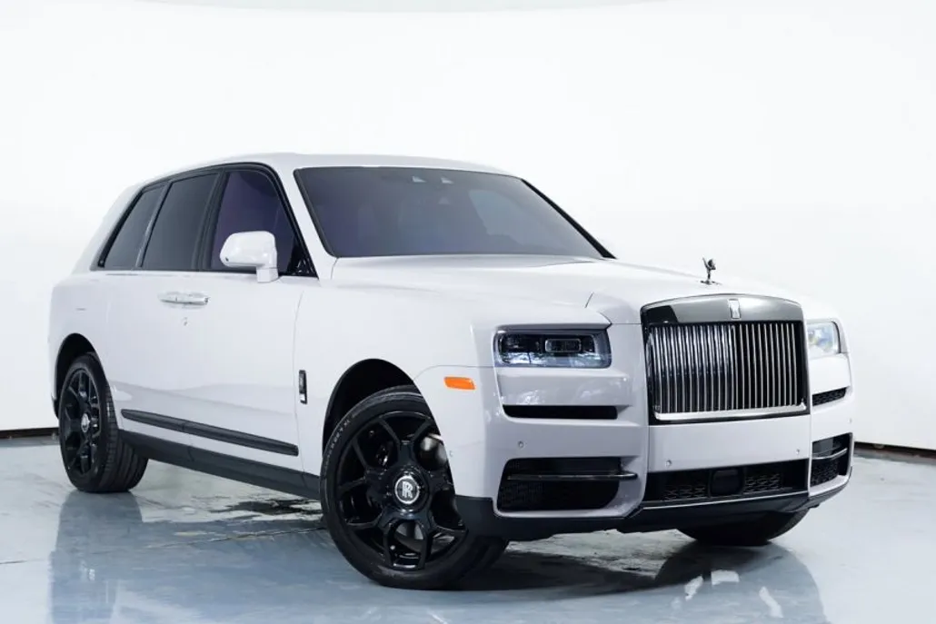 2024 Rolls Royce Cullinan Black Badge photo 1