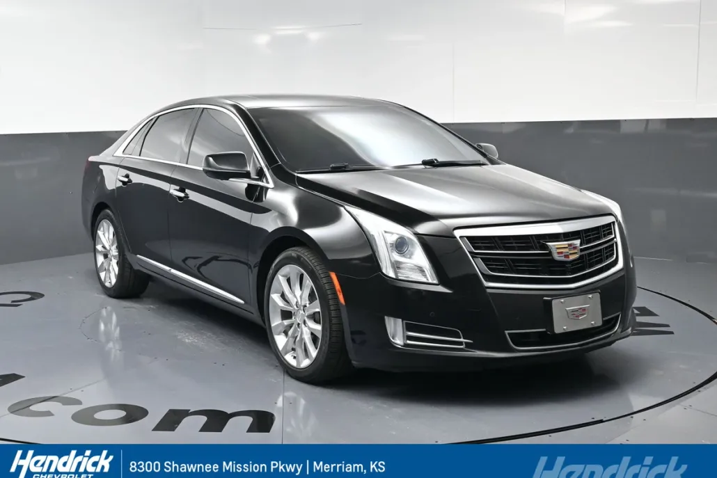 2017 Cadillac XTS Luxury photo 1