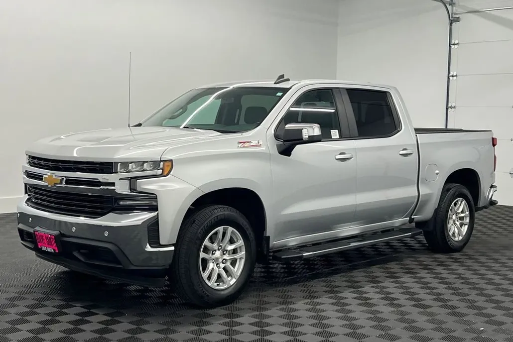 2019 Chevrolet Silverado 1500 LT photo 1