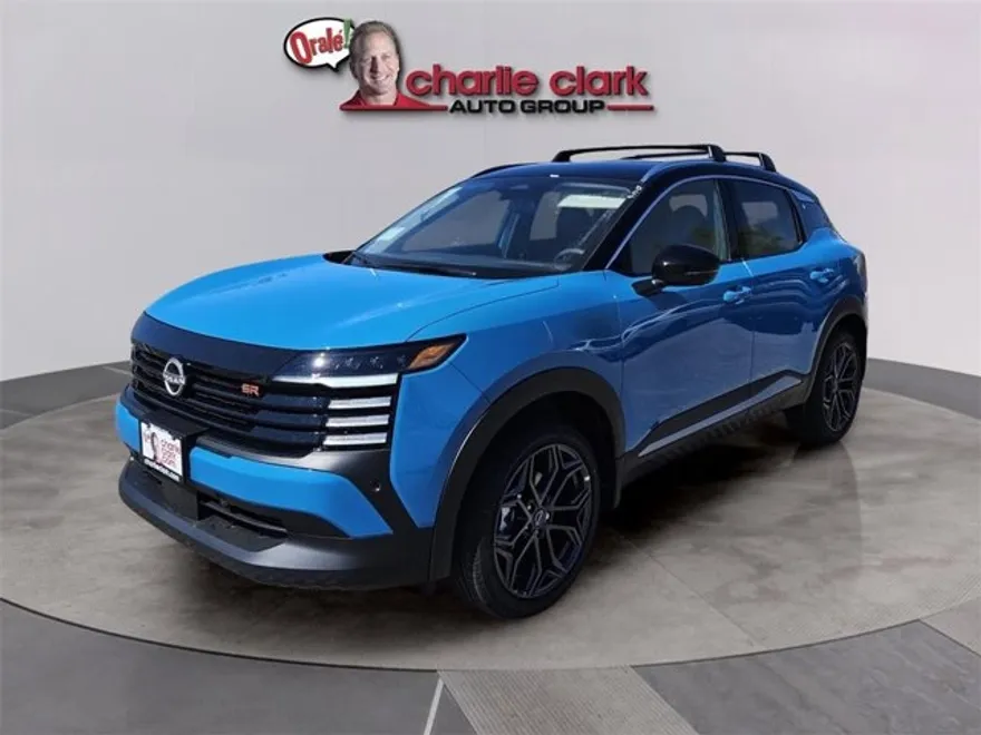 2026 Nissan Kicks SR photo 1