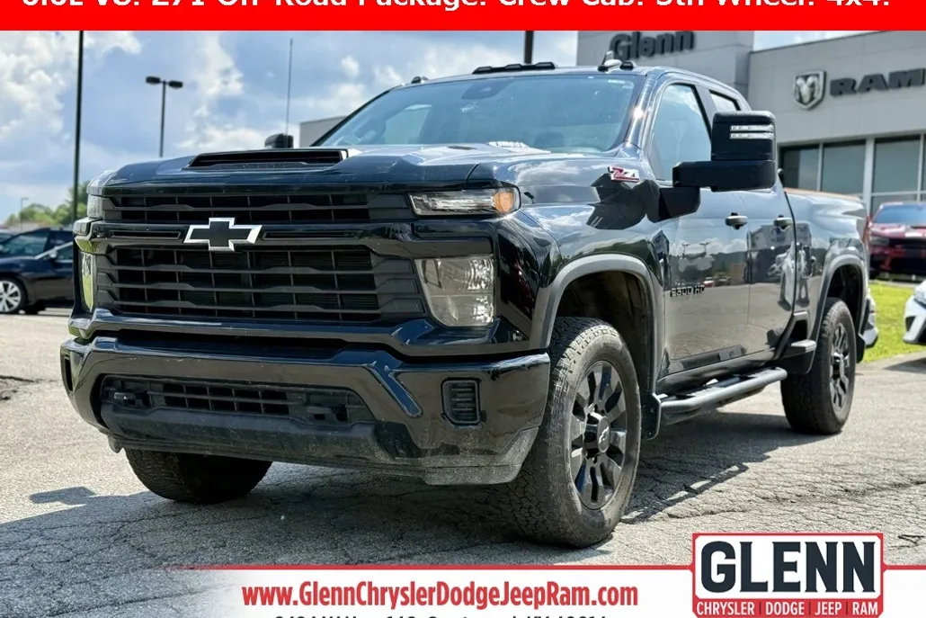 2024 Chevrolet Silverado 2500HD Custom photo 1