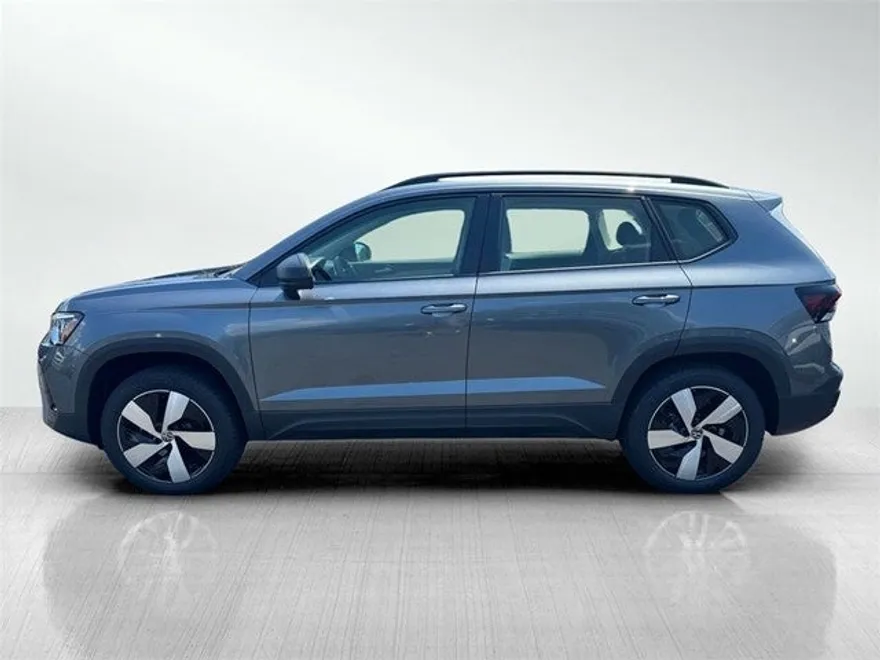 2025 Volkswagen Taos S photo 1