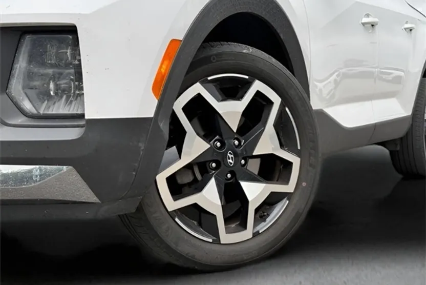 2022 Hyundai Santa Cruz Limited photo 1