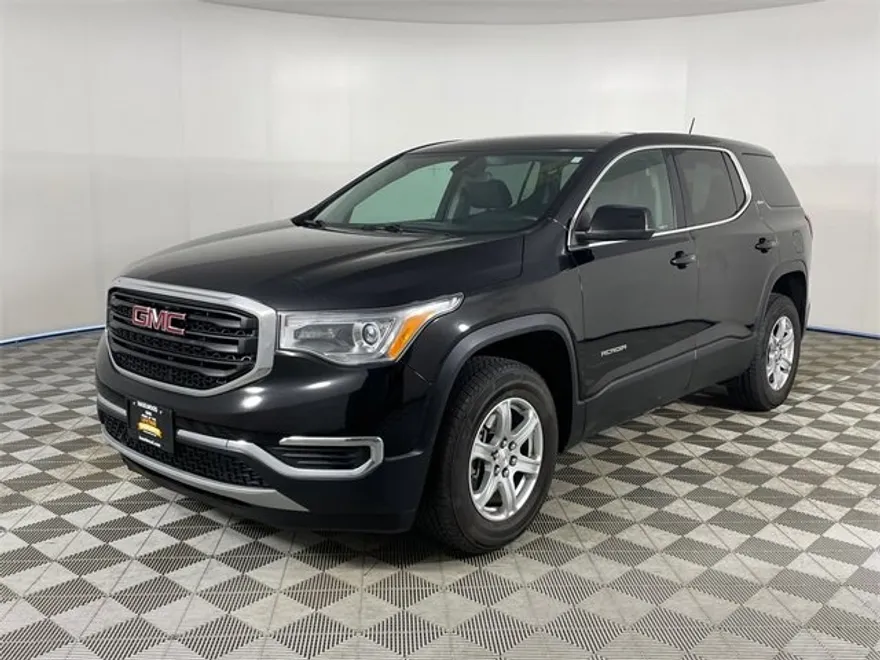 2017 Gmc Acadia SLE photo 1