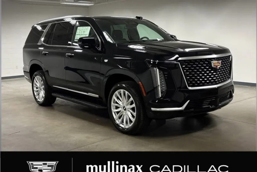 2025 Cadillac Escalade Luxury photo 1