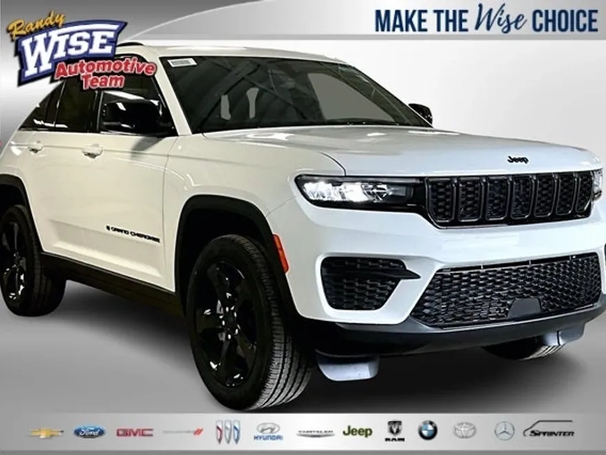2025 Jeep Grand Cherokee Altitude photo 1