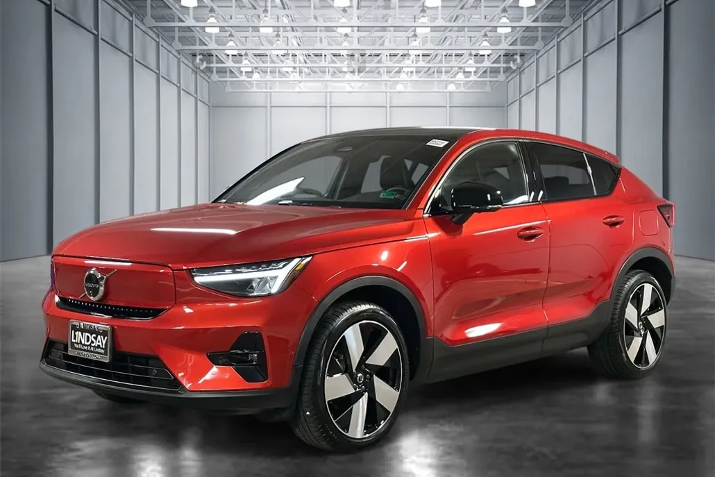 2024 Volvo C40 Recharge Plus photo 1