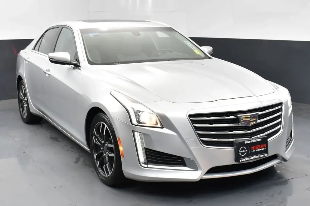 2018 Cadillac CTS Base photo 1