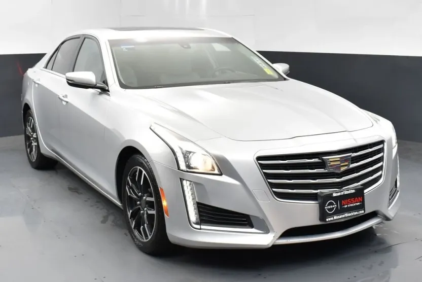 2018 Cadillac CTS Base photo 1